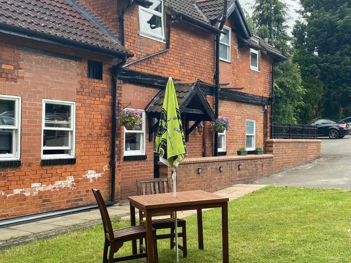 The Lodge At Carlton Tavern Free Parking Йорк Экстерьер фото