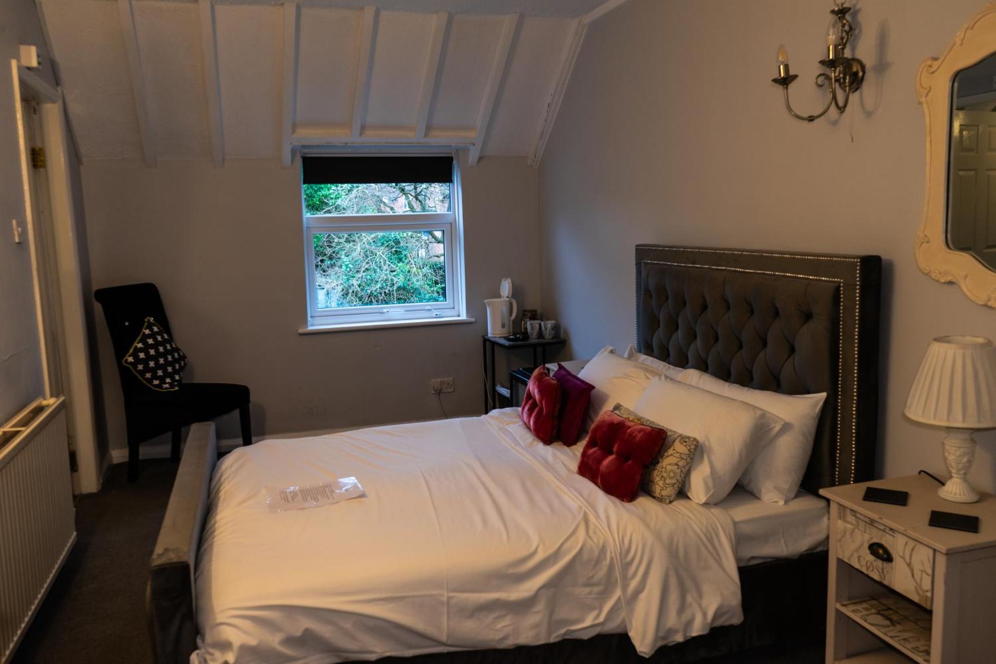 The Lodge At Carlton Tavern Free Parking Йорк Экстерьер фото